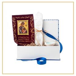 Faith and tradition go hand in hand in Greece and we are here for it. 

A gift box with traditional artifacts from small Greek producers who use their art to express their faith.
 
#chicgreekgifts #giftboxesidea #wedelivergreece