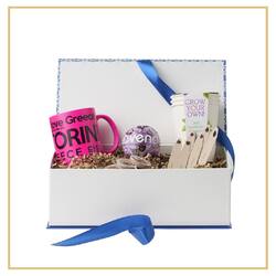 Aroma of Santorini! 

All the aromas of Greece in one gift box! 

Keep your summer memories from Santorini alive!

#aromasofgreece #greekproducts #santoriniisland #chicgreekgifts #wedelivergreece #giftbox